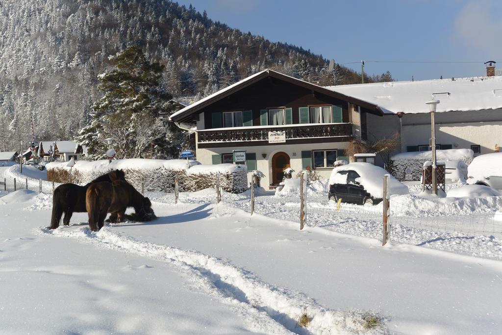 Gaestehaus Doering Mittenwald Exterior foto