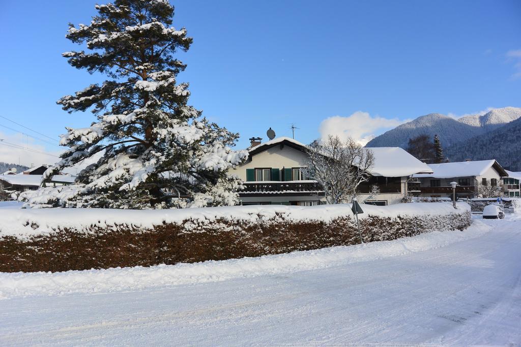 Gaestehaus Doering Mittenwald Exterior foto